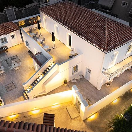 Отель Lumiere Spetses Экстерьер фото