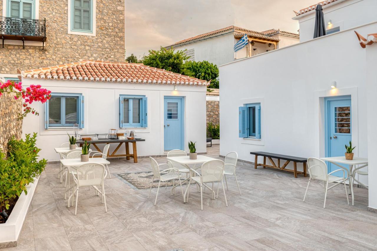 Отель Lumiere Spetses Экстерьер фото