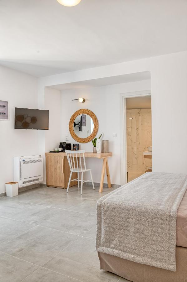 Отель Lumiere Spetses Экстерьер фото
