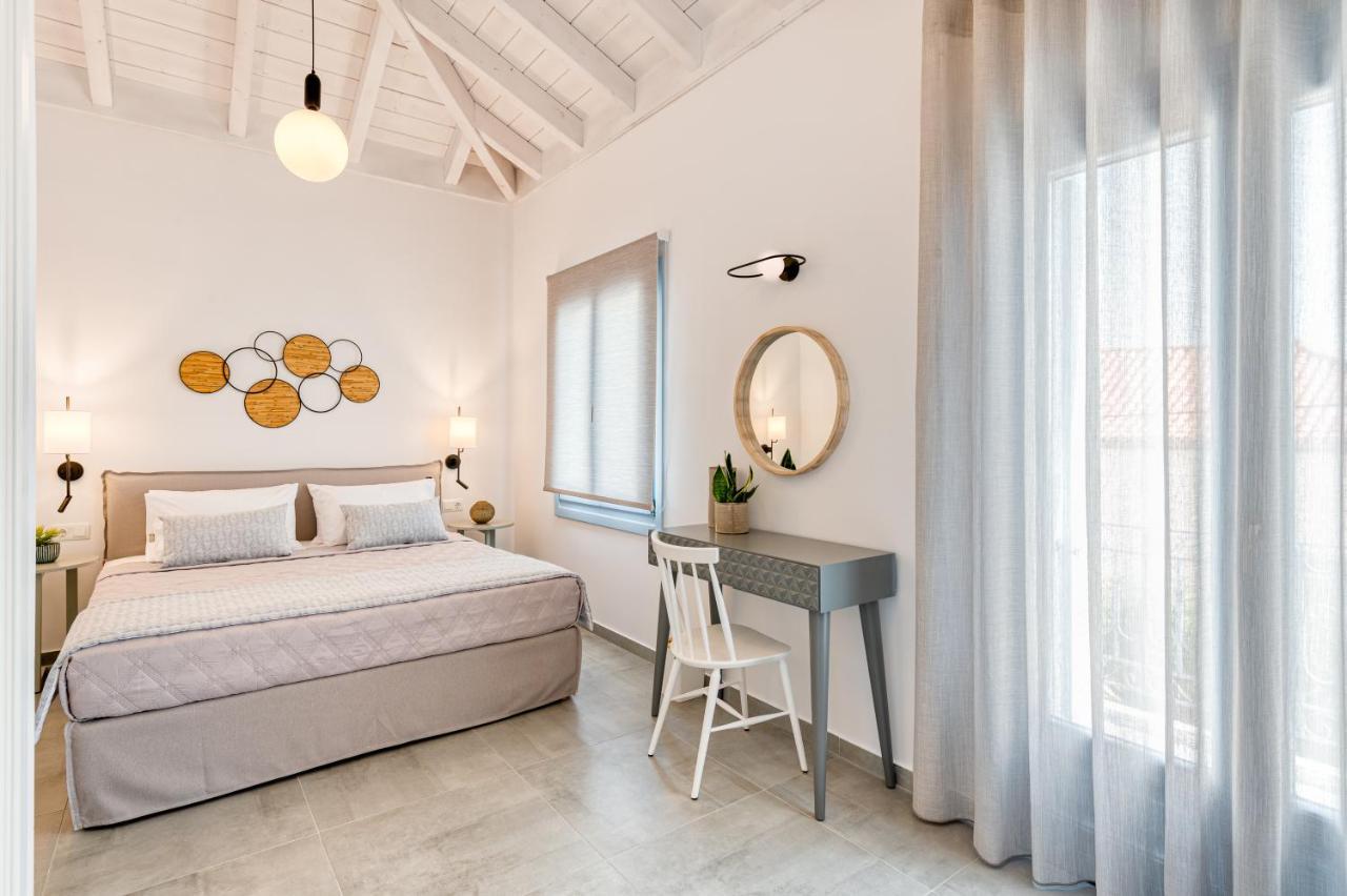 Отель Lumiere Spetses Экстерьер фото