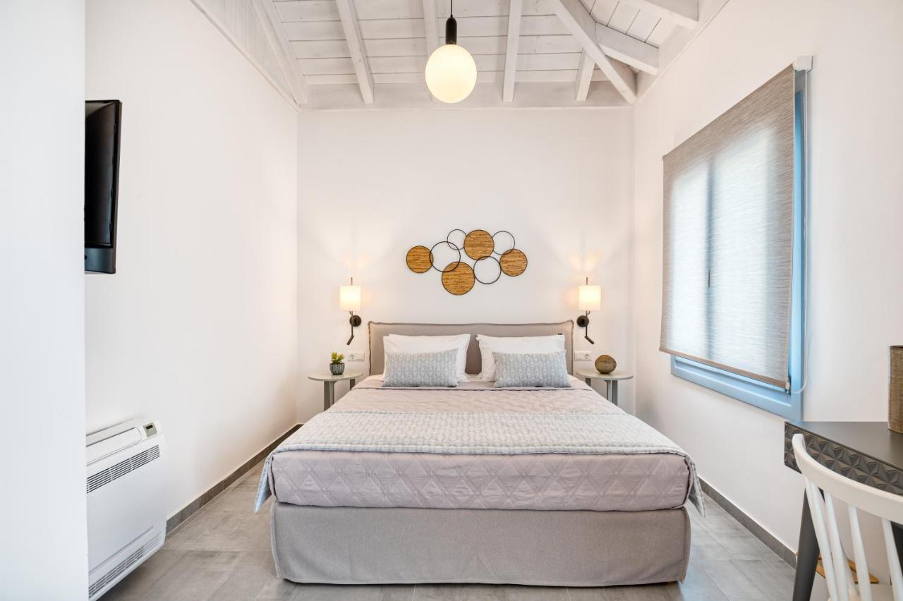 Отель Lumiere Spetses Экстерьер фото