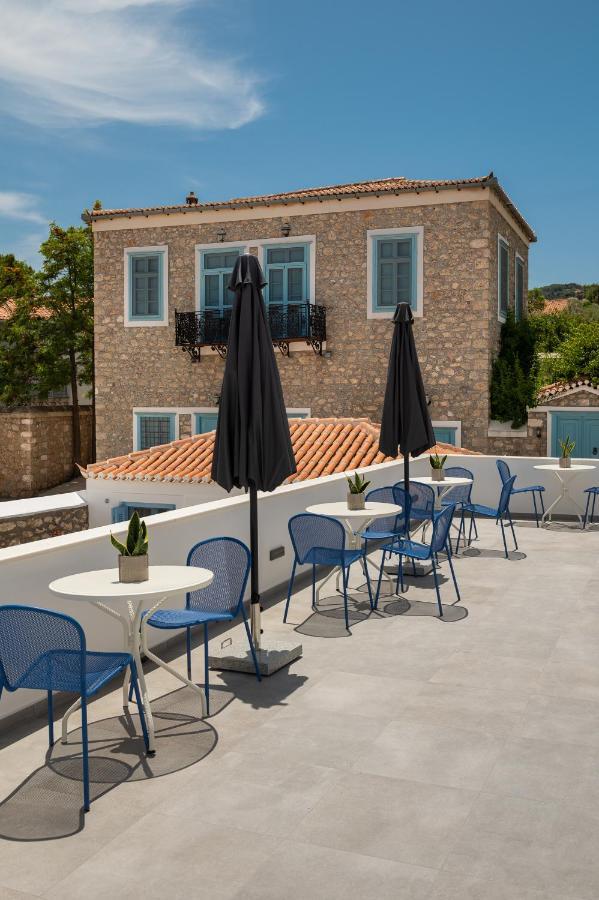Отель Lumiere Spetses Экстерьер фото